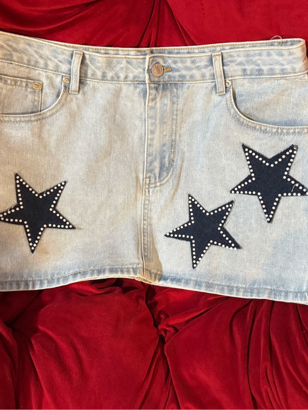 Light Wash Denim Star Appliqué Women's Shorts